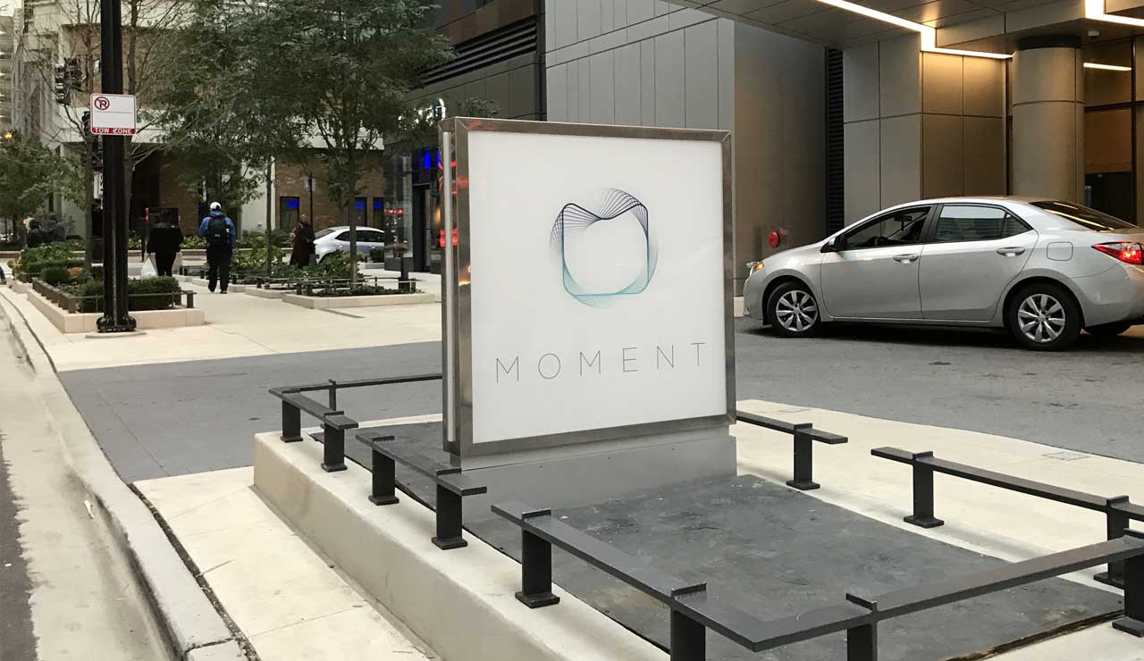 IBRAND_Visual_PRYOR_Signage_Exterior_Gallery_740x1280_Moment_Sign