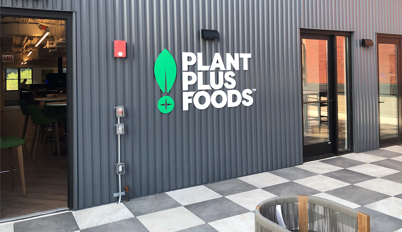 Plant-Plus-Food-Exterior-Logo-51022